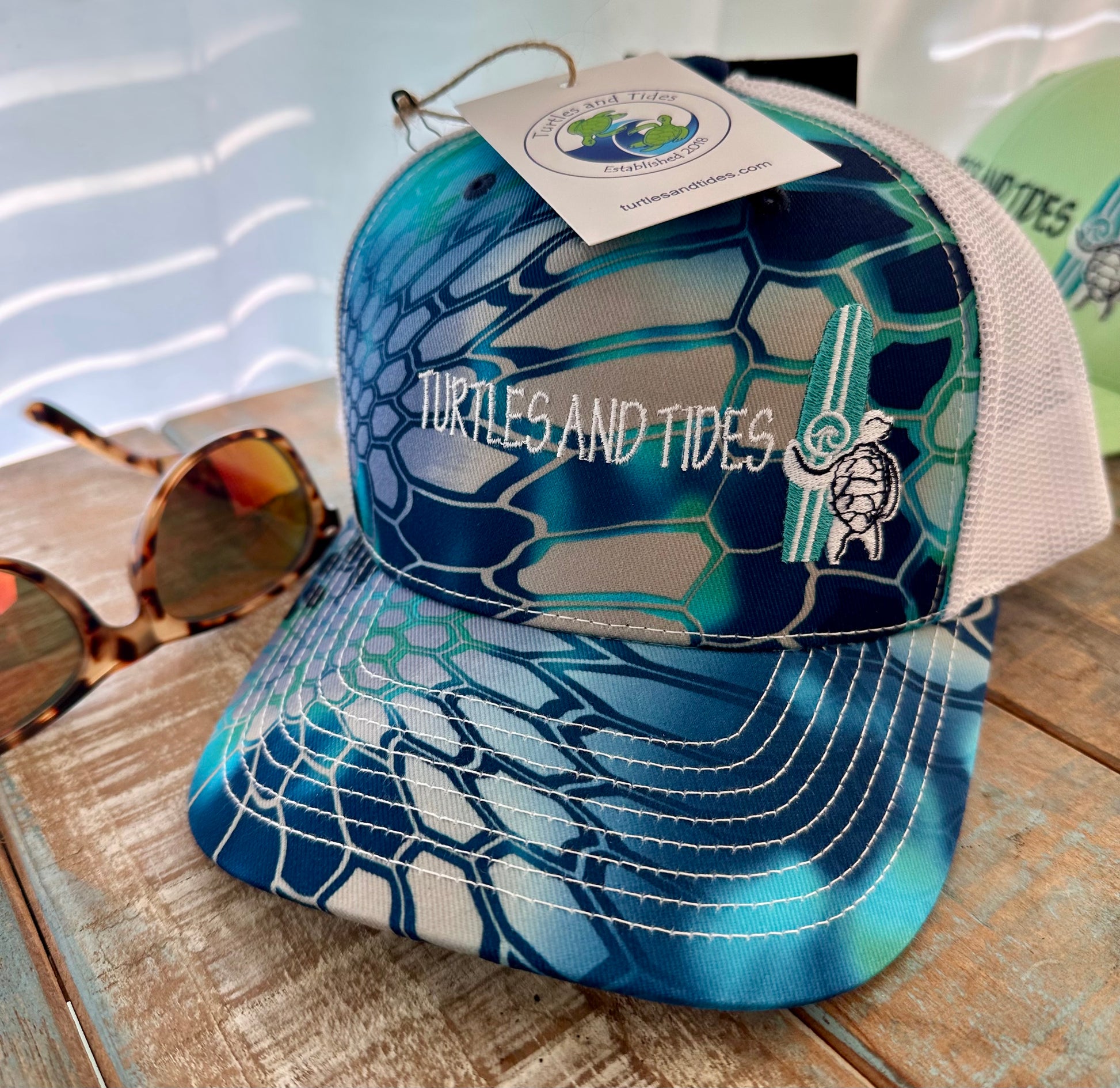 Surf Turtle Trucker - Kryptek w/White - Turtles and Tides 