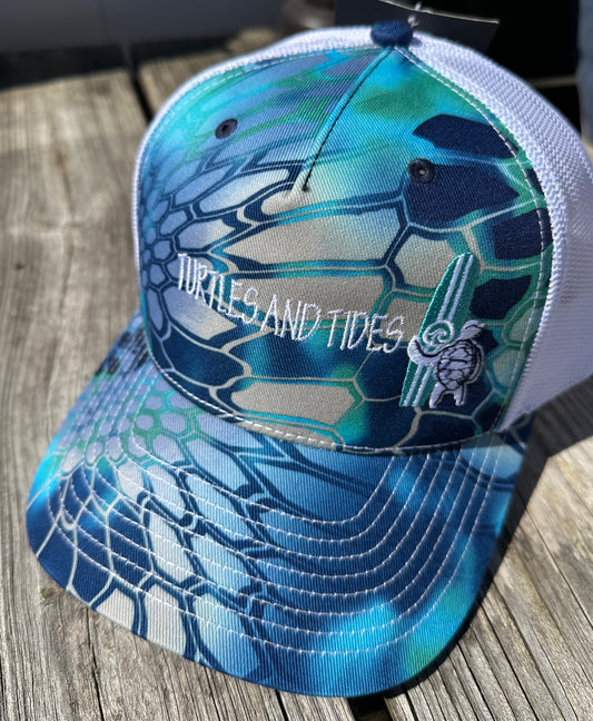 Surf Turtle Trucker - Kryptek w/White - Turtles and Tides 