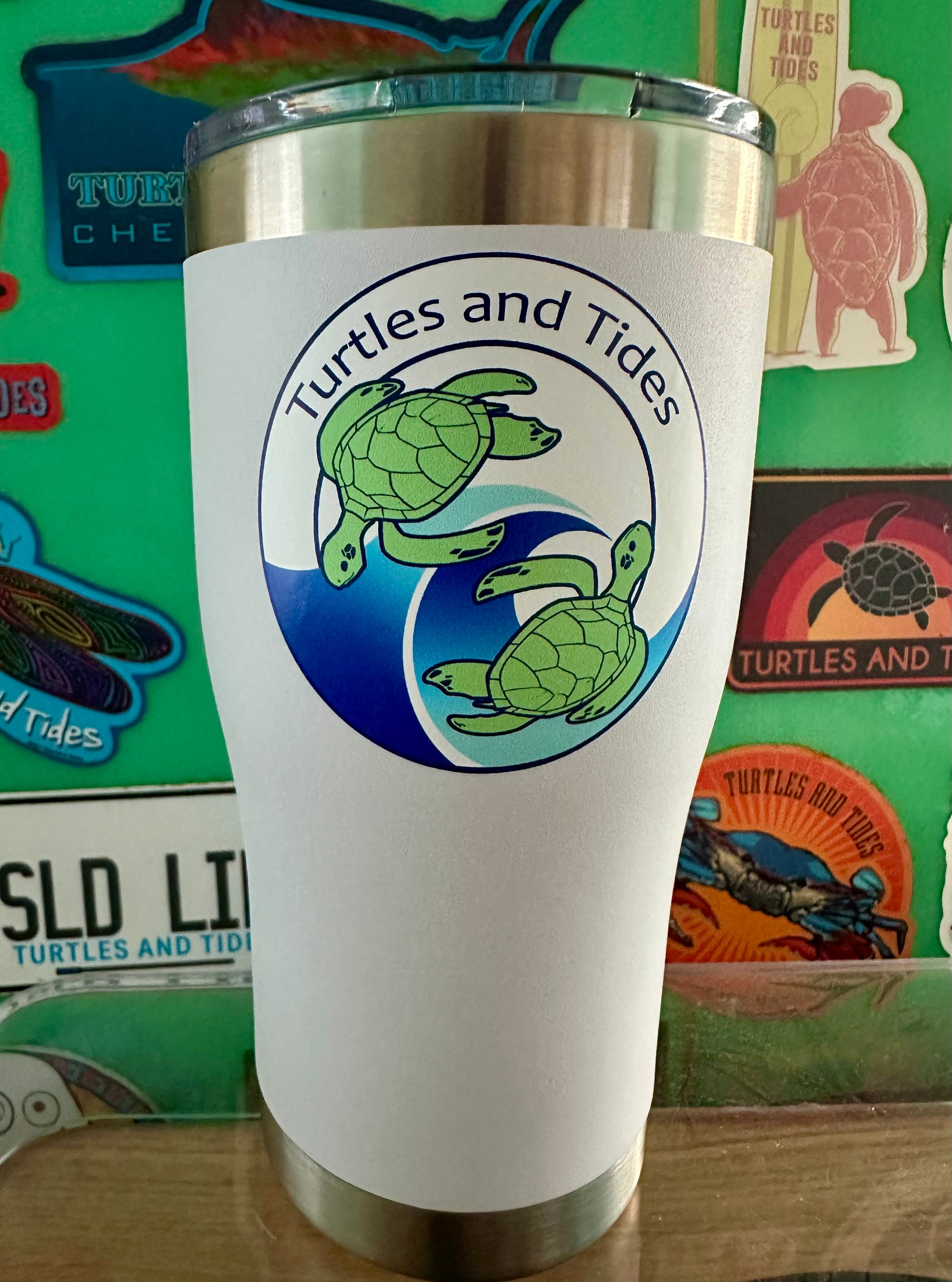 20oz Stainless Steel Tumbler with lid - Turtles and Tides 